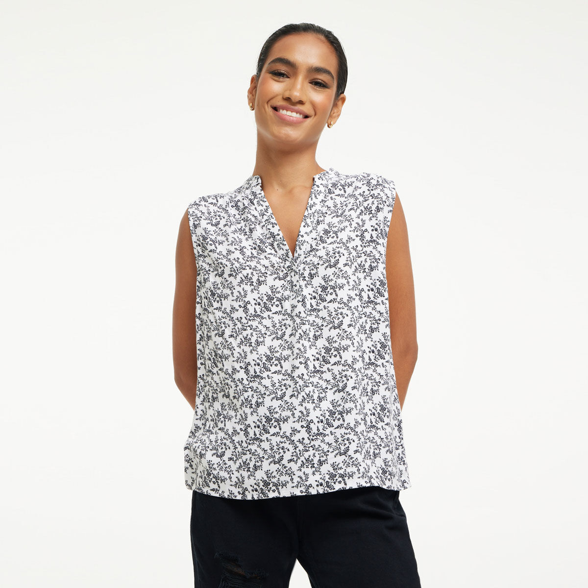 Blusa con estampado de flores discount