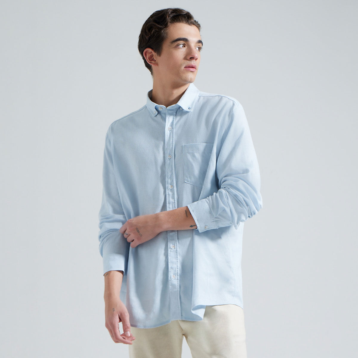 Camisa blanca seda hombre 2025