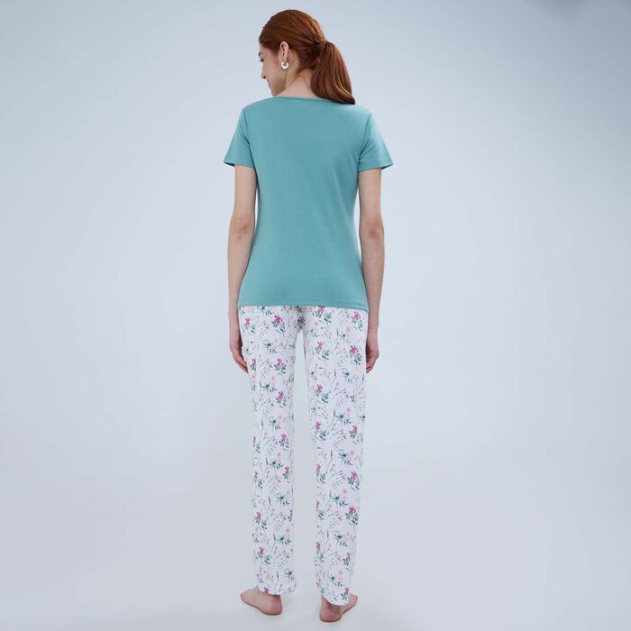 pijamas y batas para mujer