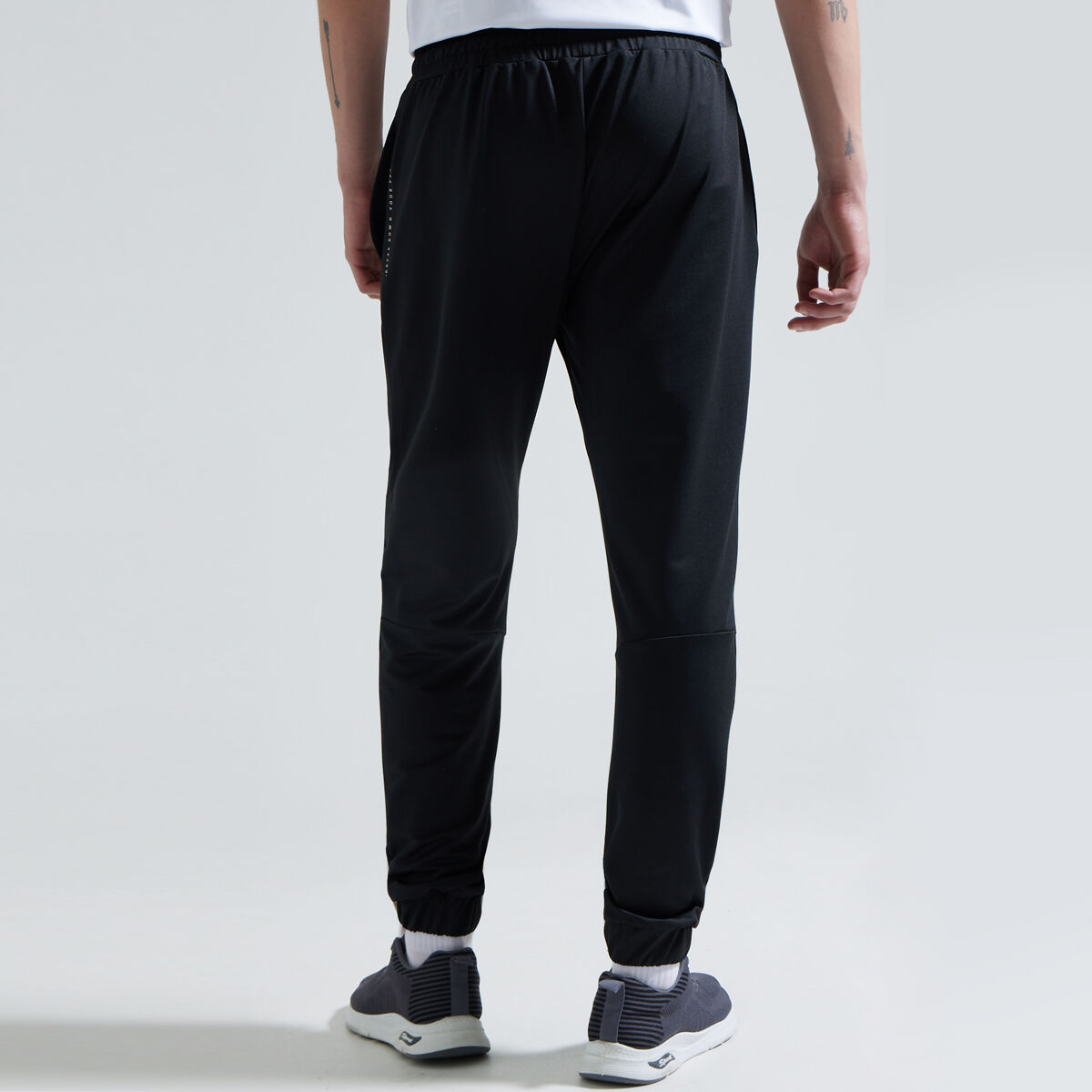 pantalones deportivos para hombre