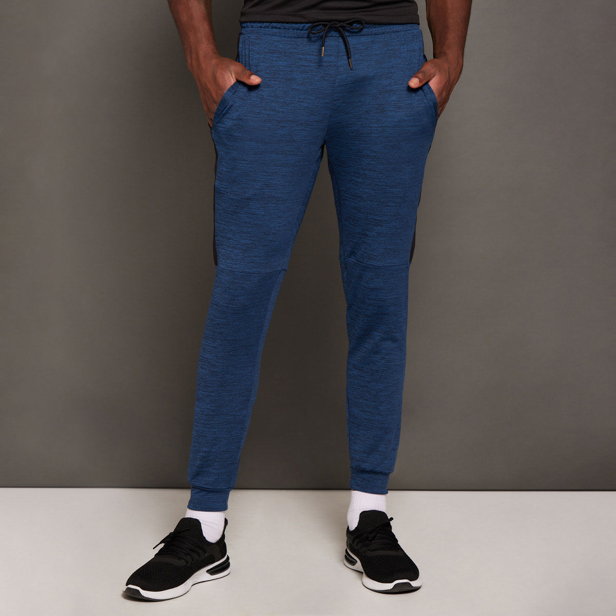 Comprar joggers hombre hotsell