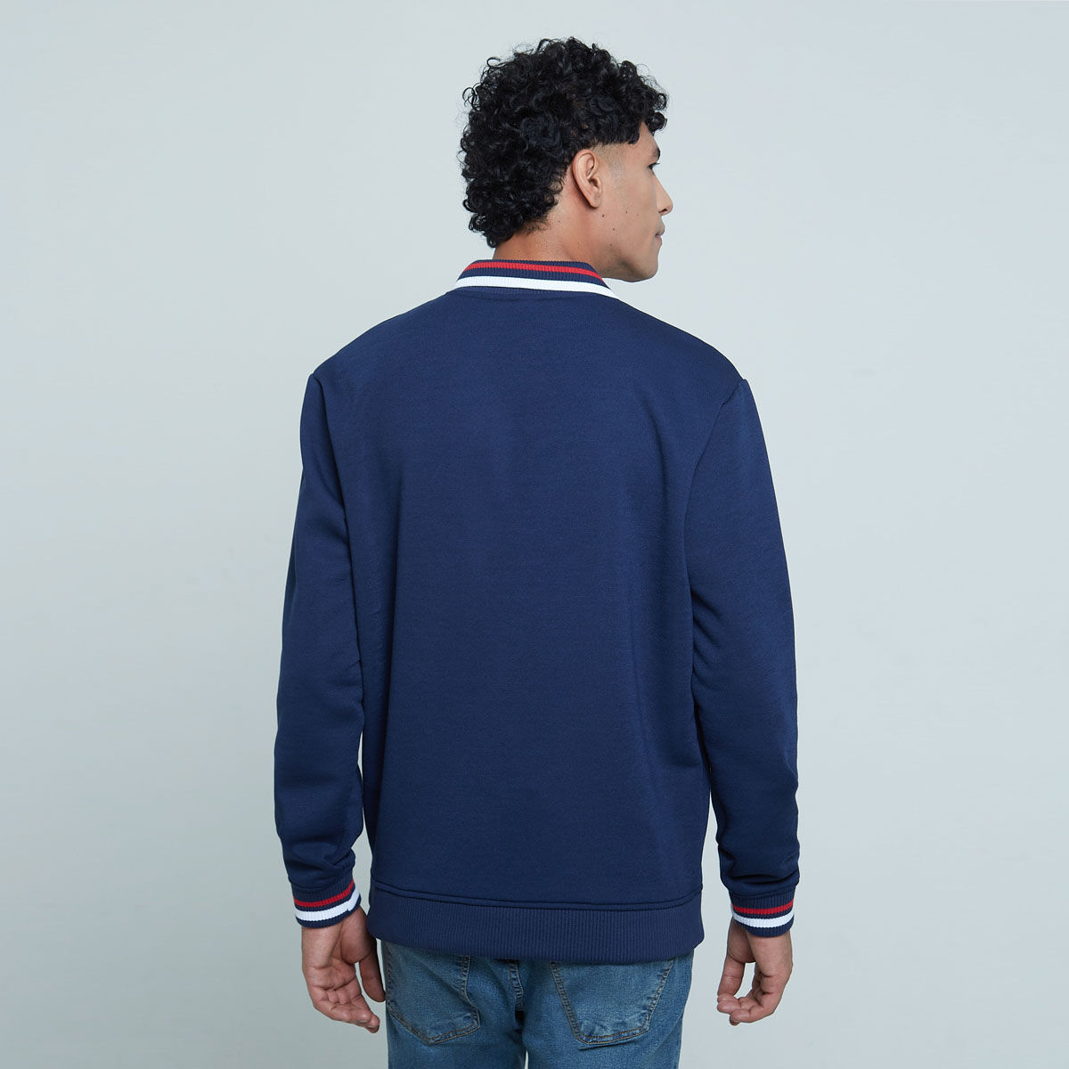Buzos de hombre con cuello outlet