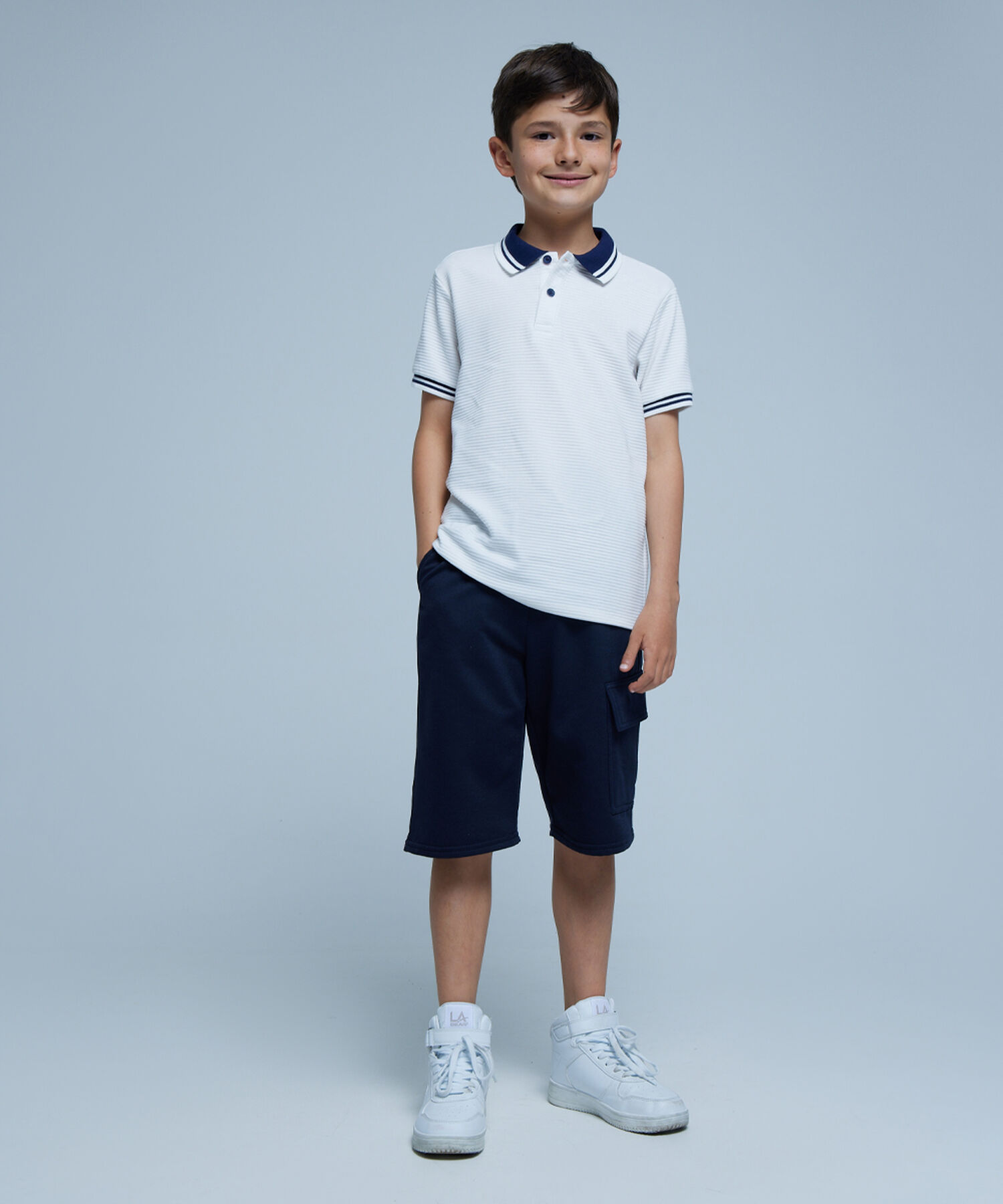 camiseta polo para niños