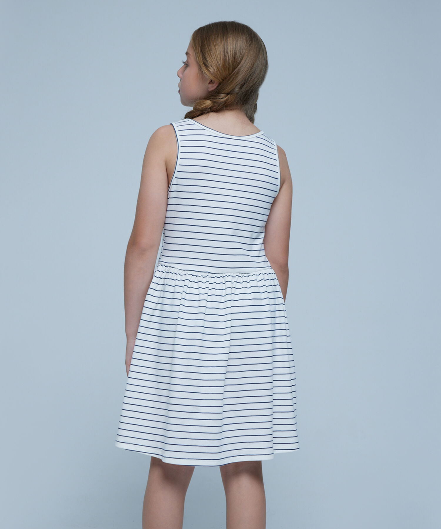 faldas y vestidos para niña