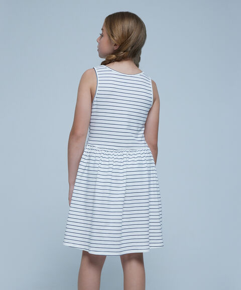 faldas y vestidos para niña