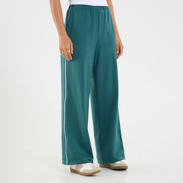 pantalones deportivos image number null