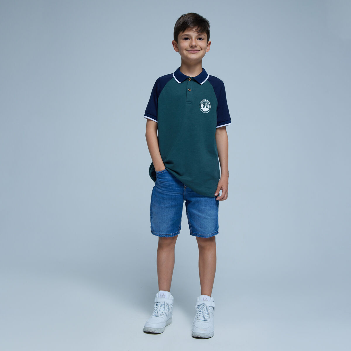 camiseta polo para niños