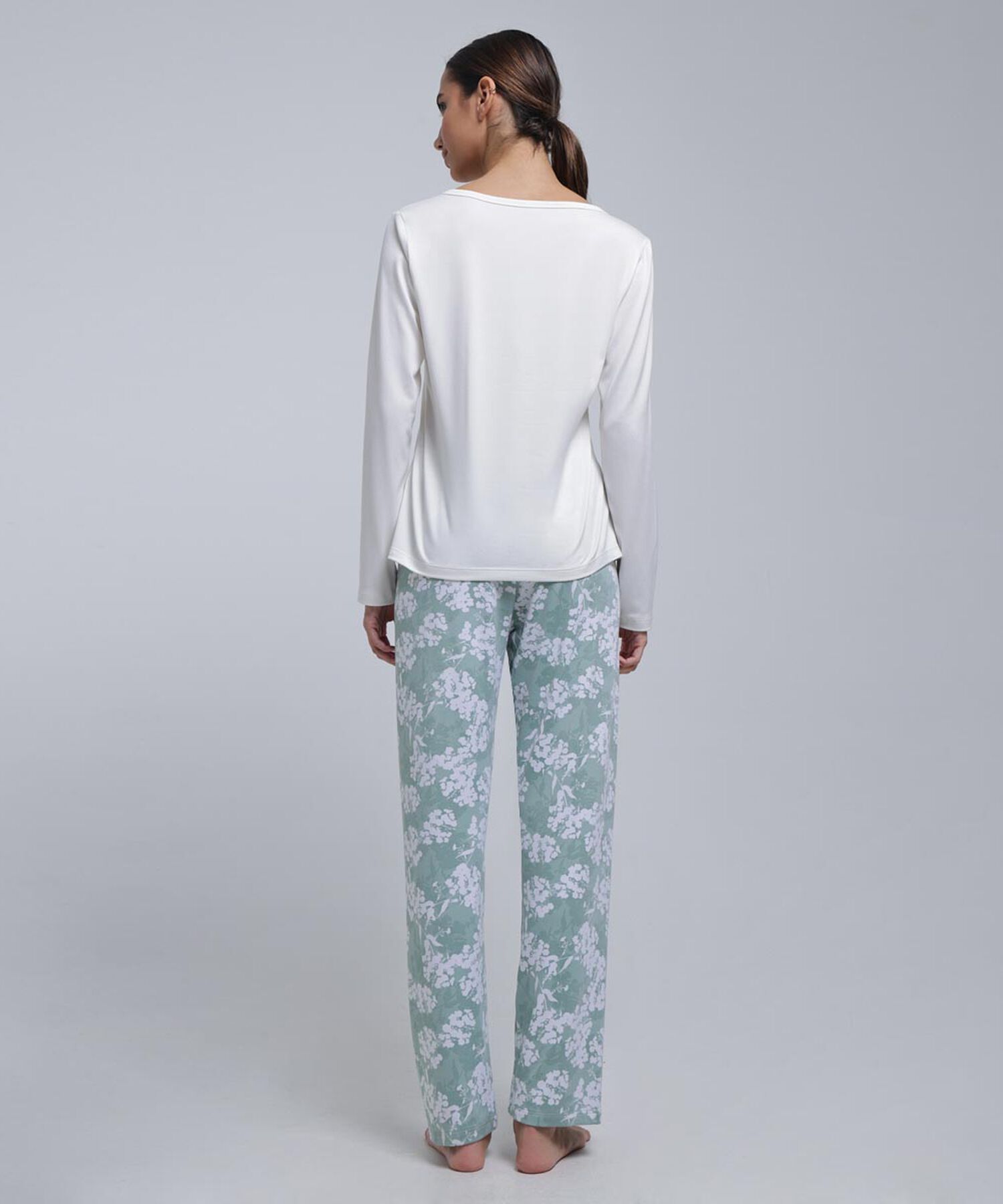 pijamas y batas para mujer