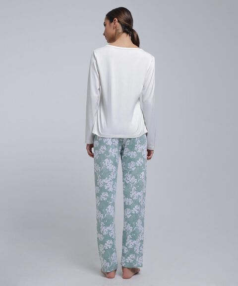 pijamas y batas para mujer