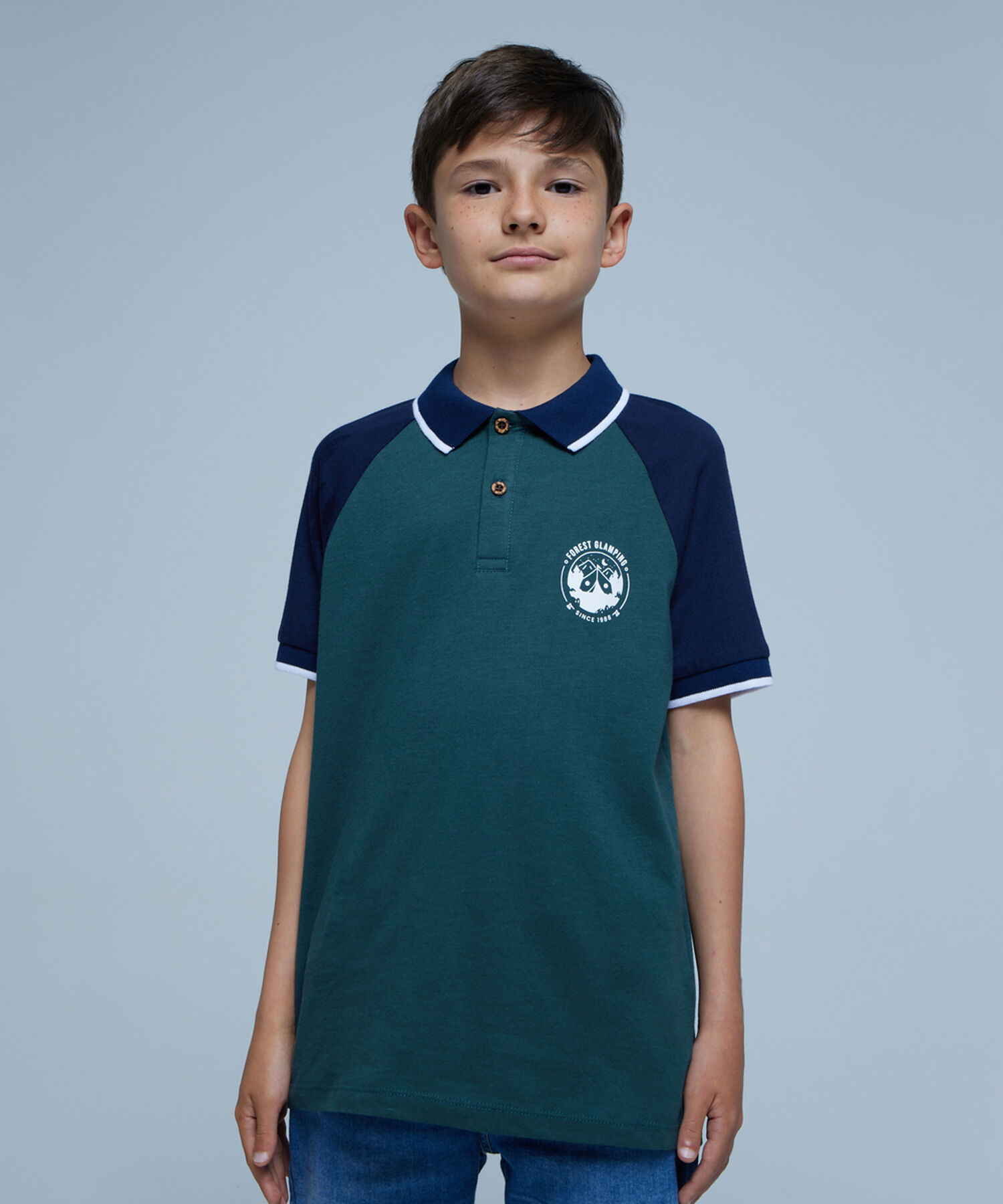 camiseta polo para niños