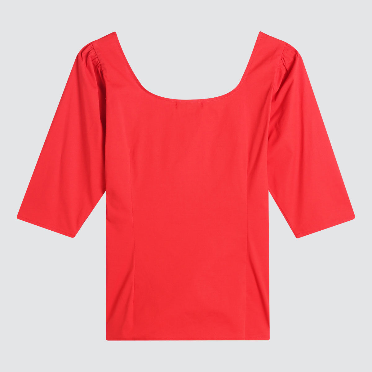 Blusas de escote sales