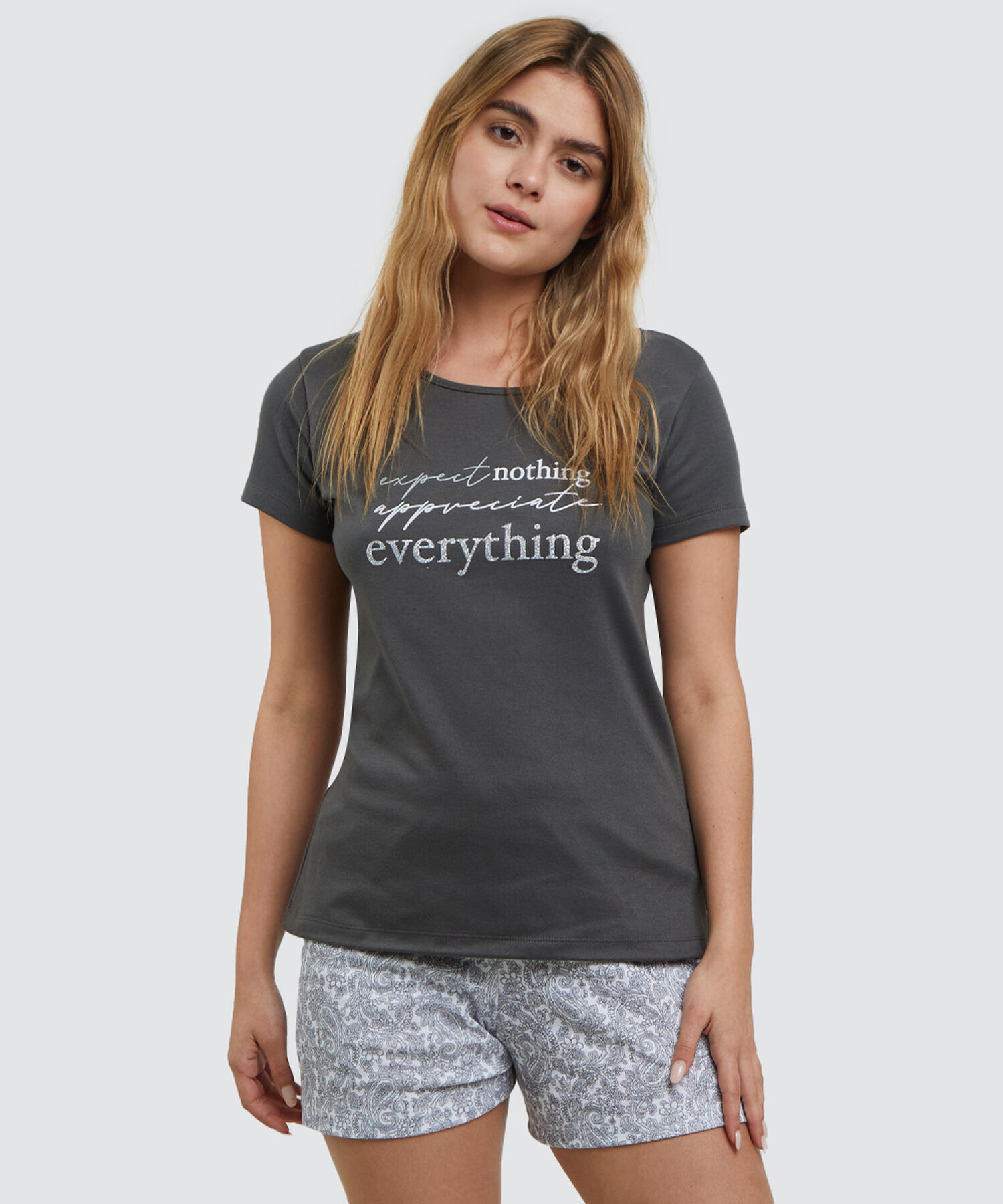pijamas y batas para mujer